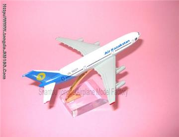 Metal Plane Model IL-86