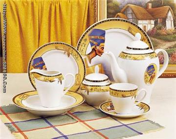 Noble golden tea set
