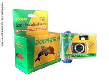 single use underwater camera without flash