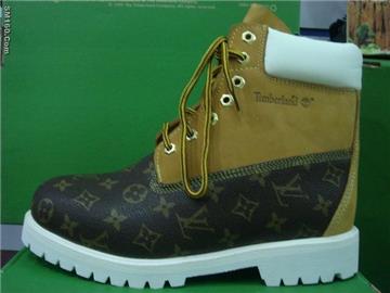 Sell AAA grade nike shoes air timberland bape dunk puma prada shoes