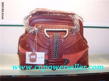 Sell LV.GUCCI .CHANEL.FENDI.DIOR .handbags 