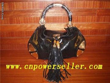 Sell Louis Vuitton . Gucci..coach . Fendi spy bag handbags