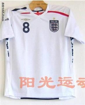 WHOLESALE:comfortable soccer/football/basketbal/baseball suits/jersey