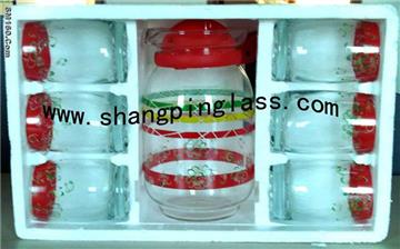 Glass cups and teapots