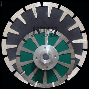 Sintered concave saw blade