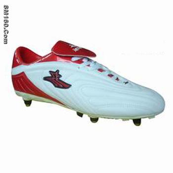 Soccer shoes
