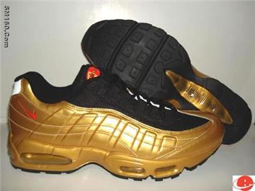 Italy cheap nike sneakers wholesale,nike shox wholesale in Italy 