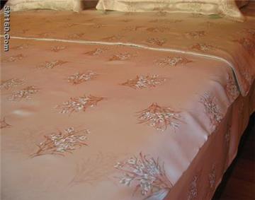 silk bedding 