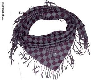 selling all kinds of pashmina scarves and shawls