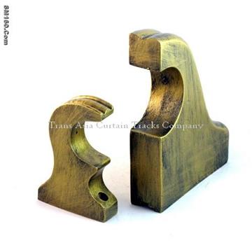 Wooden traditional brackets