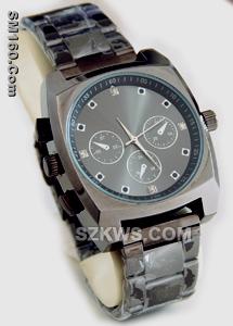 640 x 480 30fps spy watch camera DVR