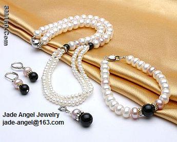 pearl neckalce set