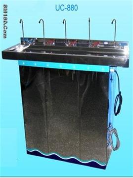 Water dispenser