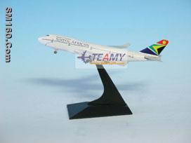 Sell Airplane Model Boeing B747-400