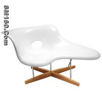 Eames La Chaise  