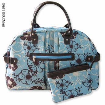 Travel handbag