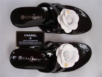 Ladies's footwear for leisure time