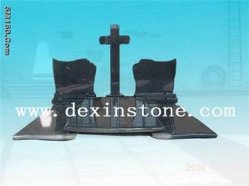 European style tombstone 17