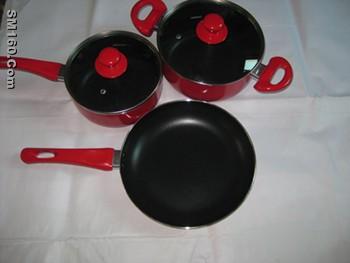 non-stick  sauce  pans