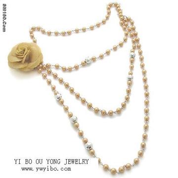 Supply  large quantity of fashionable  artini