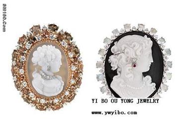 Special  Retro Brooches