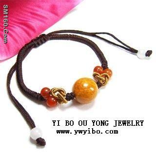 Fashionable Pearl  Bracelets