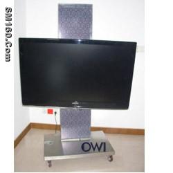 Versatile LCD Bracket