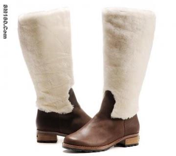 Chestnut UGG Chrystie Boots