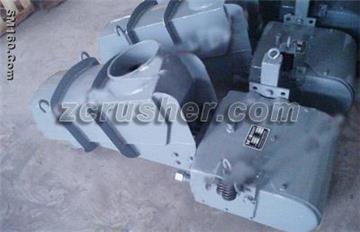 sell Electromagnetic Vibrating Feeder