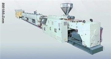 PVC pipe extruder