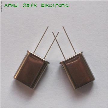 Quartz crystal resonator HC49U