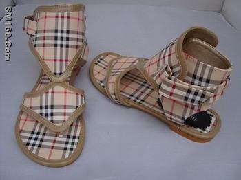 Supply burberry sandals---accept paypal