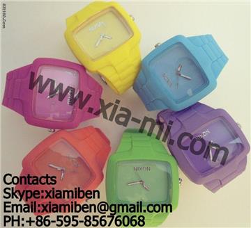 2011 popular colorful promotional sports silicone quartz watches