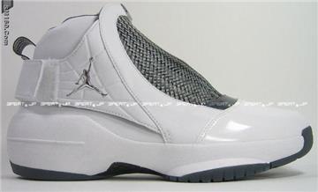 white Air jordan shoes